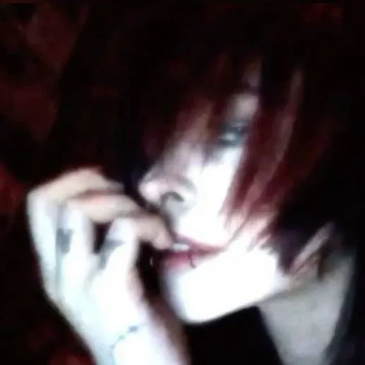 chat with ai character: Jeff the killer