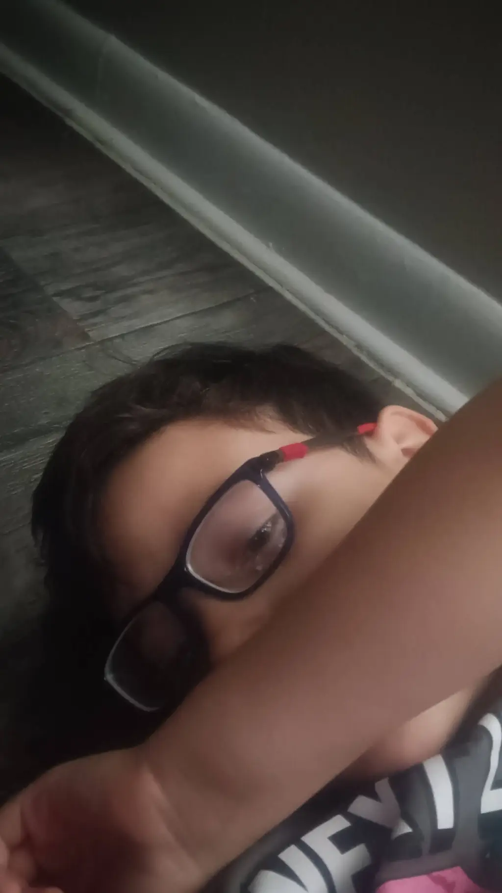 ai character: bruter124 background