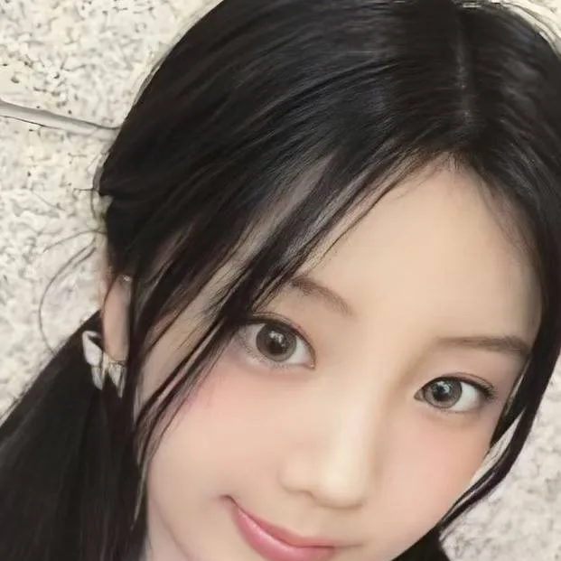 chat with ai character: Wonhee