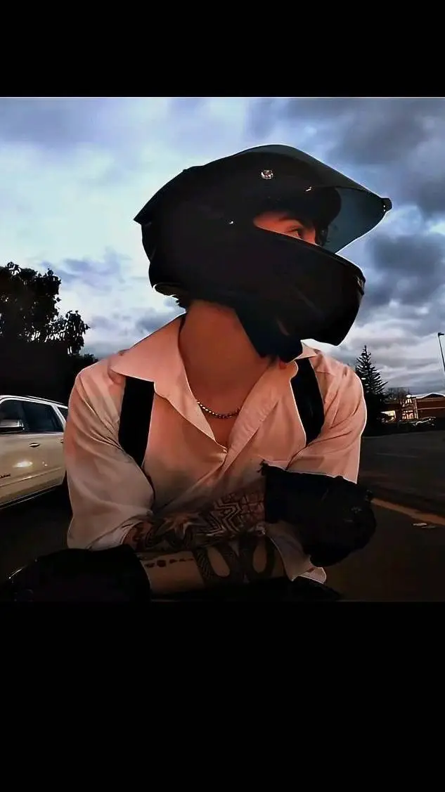 ai character: Lucas background