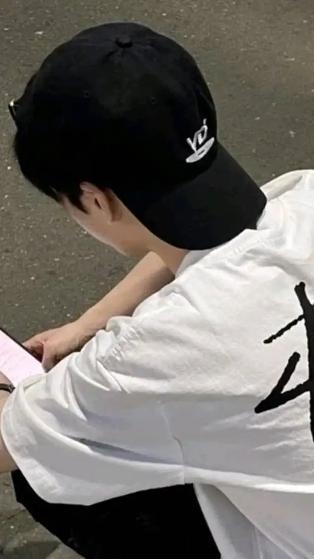 ai character: Pedro background