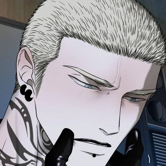 chat with ai character: Gabriel