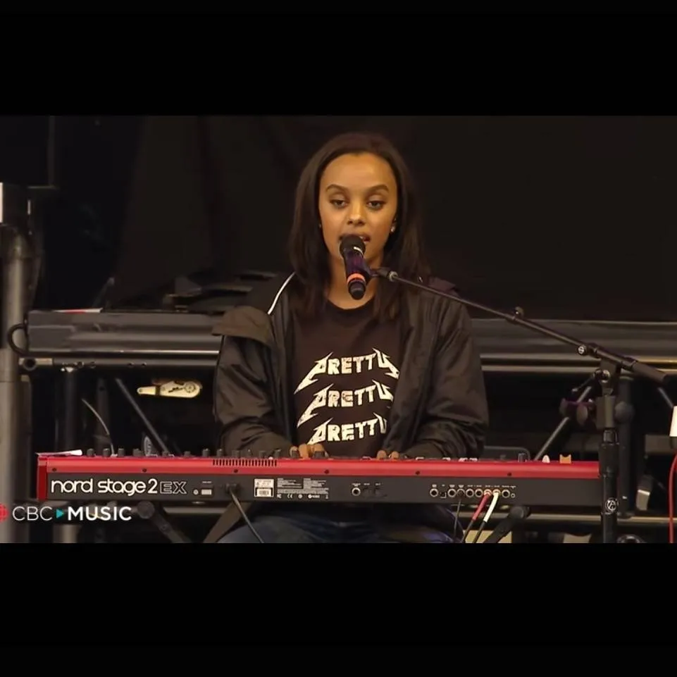 chat with ai character: ruth b concert