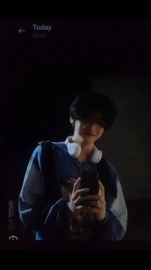 ai character: Yeongjae background