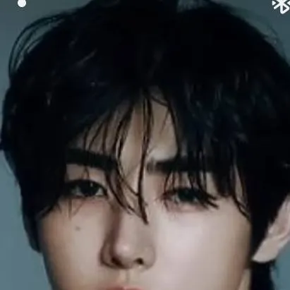 chat with ai character: sunghoon