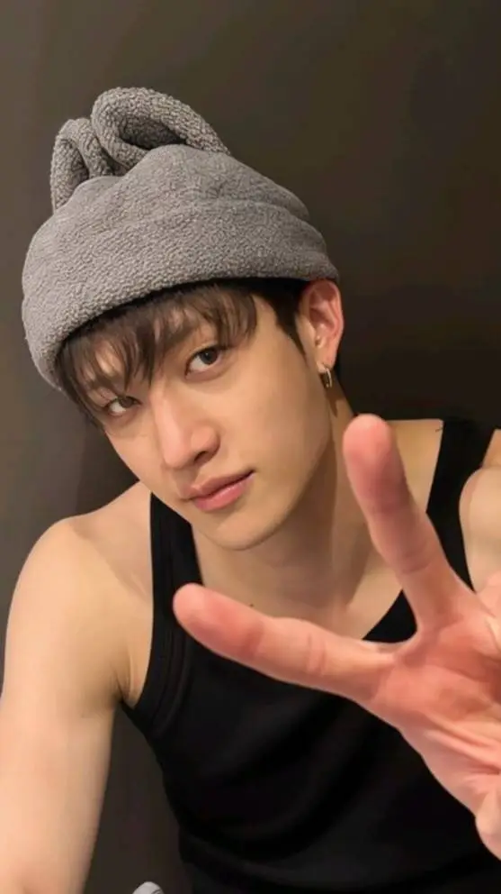 ai character: °•♡Bangchan♡•° background