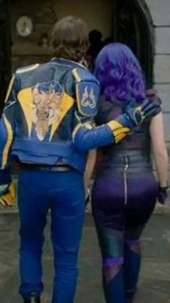 ai character: descendants 3  background