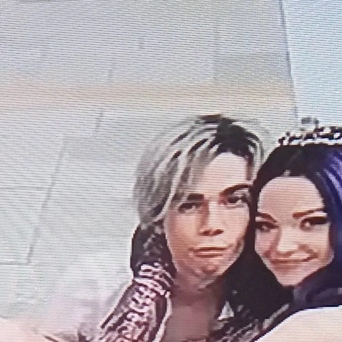 chat with ai character: dove/ Cameron 