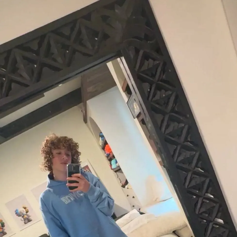 chat with ai character: nelson neumann