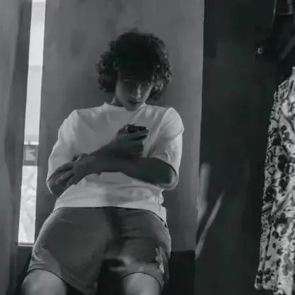 chat with ai character: Nelson 