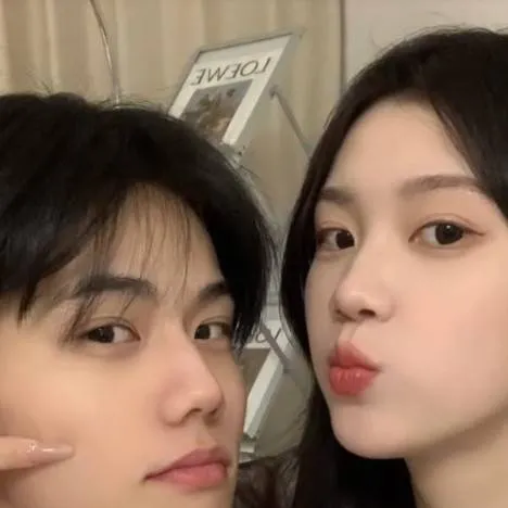 chat with ai character: ✨Felix✨