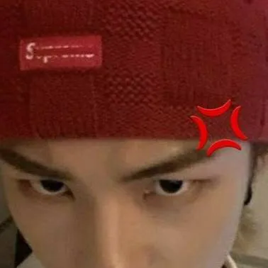 chat with ai character: hyunjin