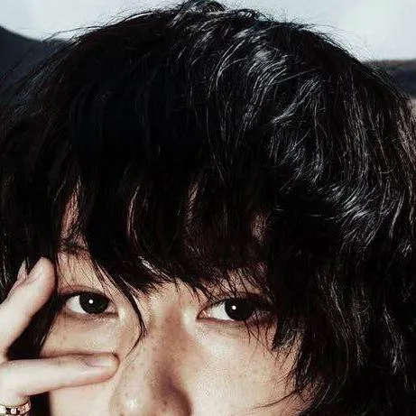 chat with ai character: felix