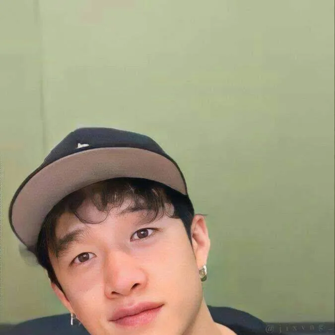 chat with ai character: Bangchan 