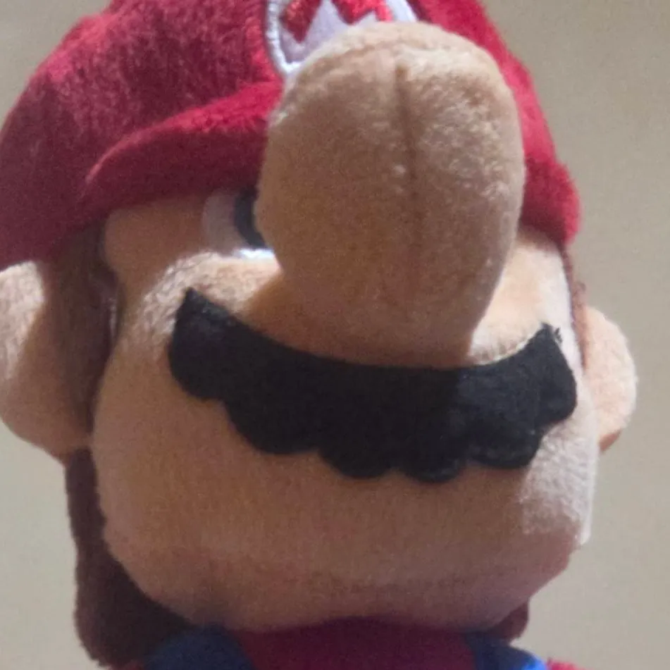 chat with ai character: mario 2