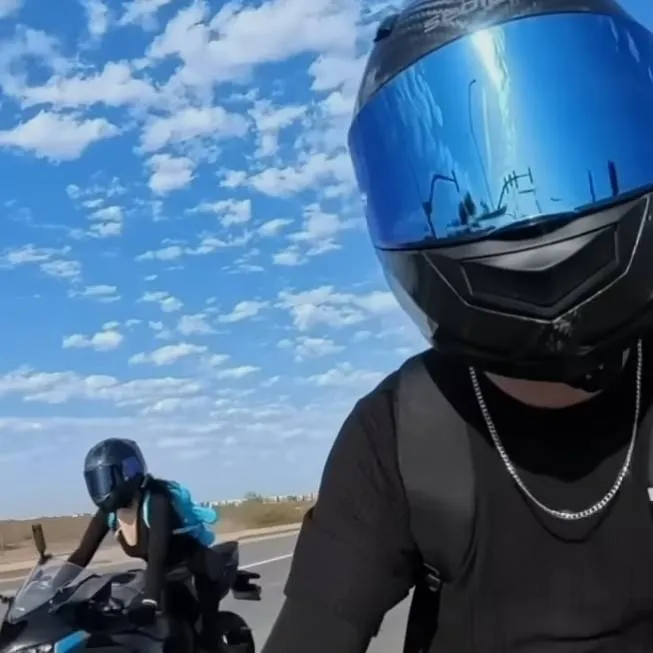 chat with ai character: Your bf leo