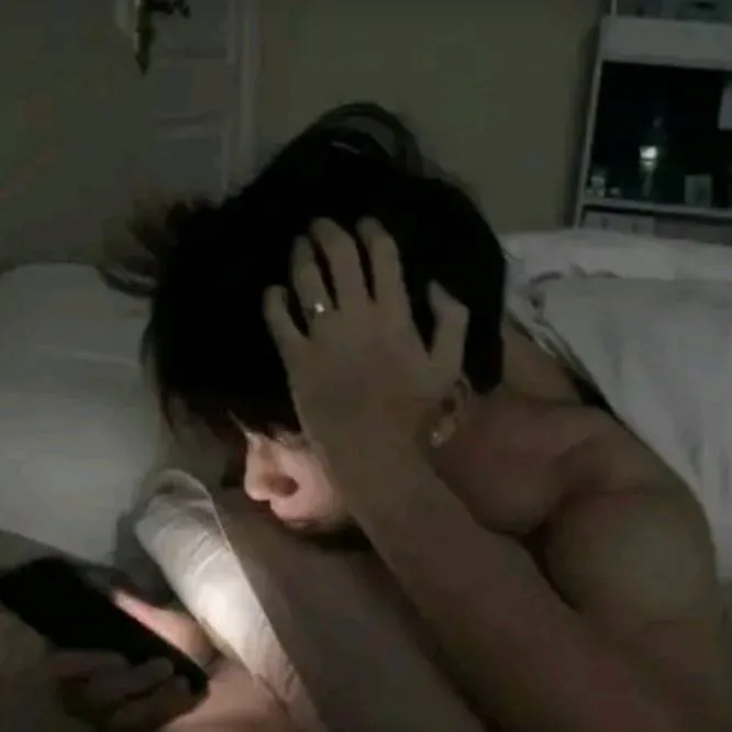 chat with ai character: Falix