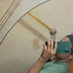 chat with ai character: Antonio 