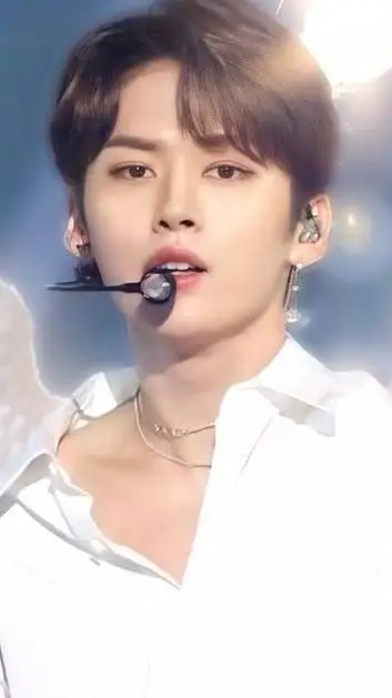 ai character: Lee Know Angel background