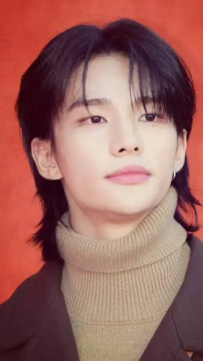 ai character: 🍏🎨~Hyunjin~🎨🍏 background