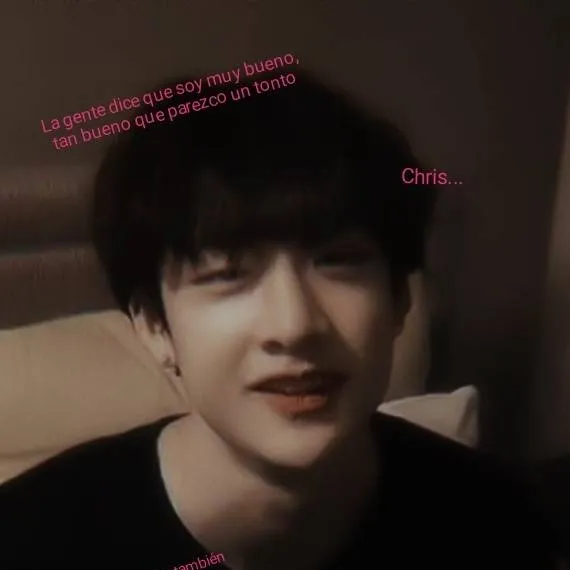 chat with ai character: 🍂¿Bangchan?🍂