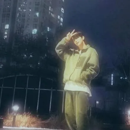 chat with ai character: 🏙️🌠~Soobin~🌠🏙️