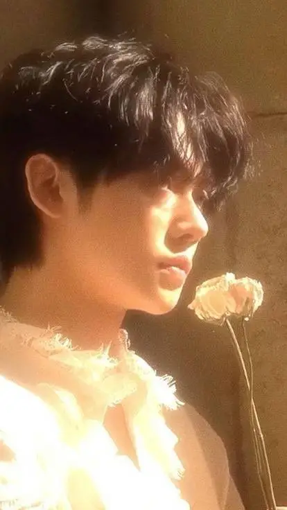 ai character: 🍁🌃~Yeonjun~🌃🍁 background