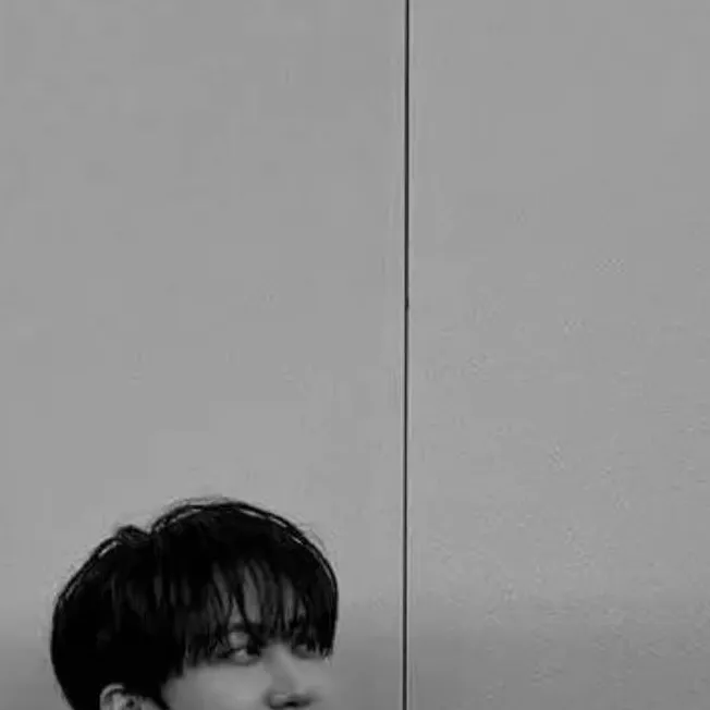 chat with ai character: Changbin