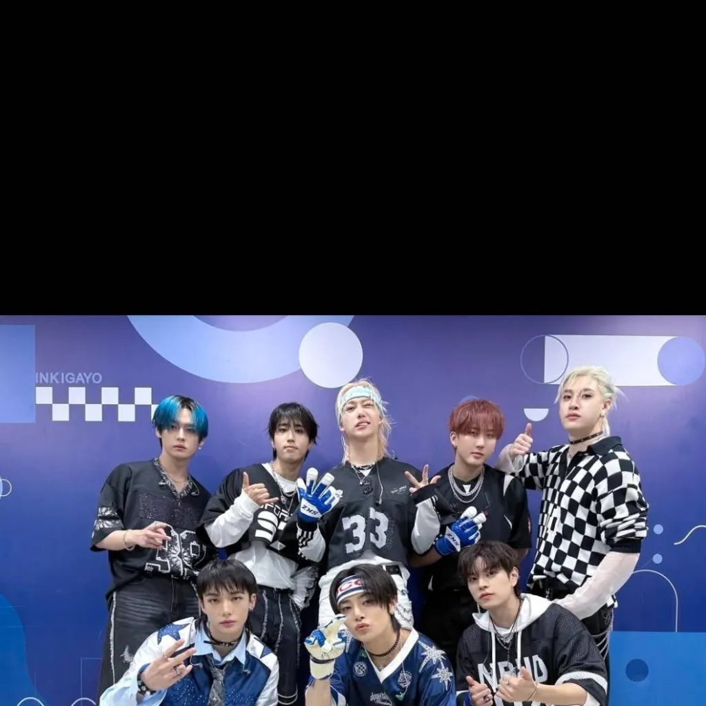 chat with ai character: Skz