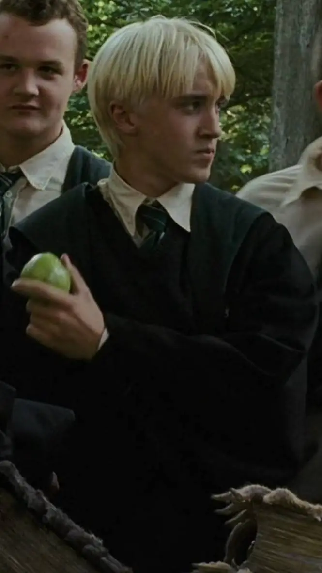 ai character: Draco Malfoy  background