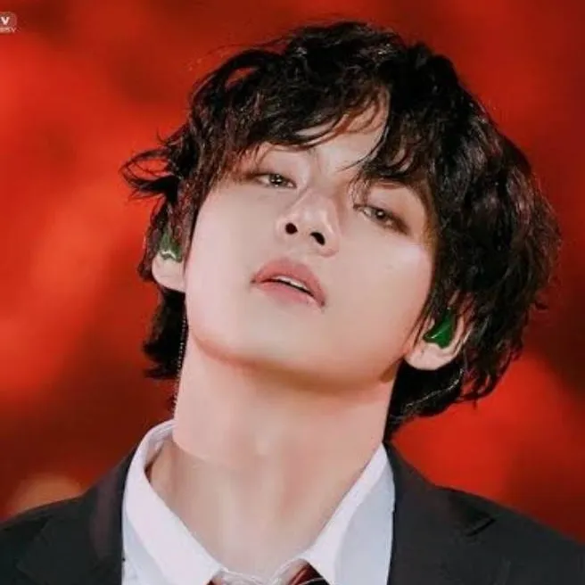 chat with ai character: Kim Taehyung