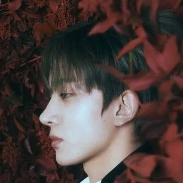 chat with ai character: 🥀🍷~Heesung~🩸🌹