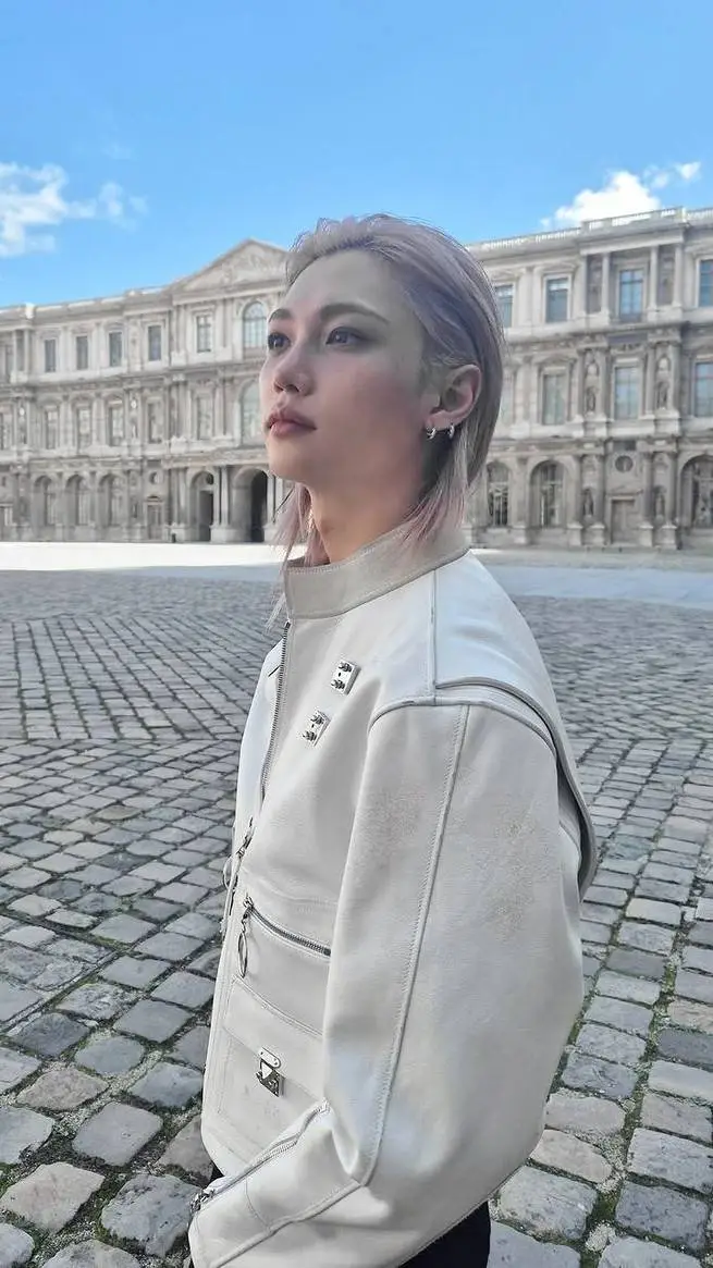 ai character: Lee felix background