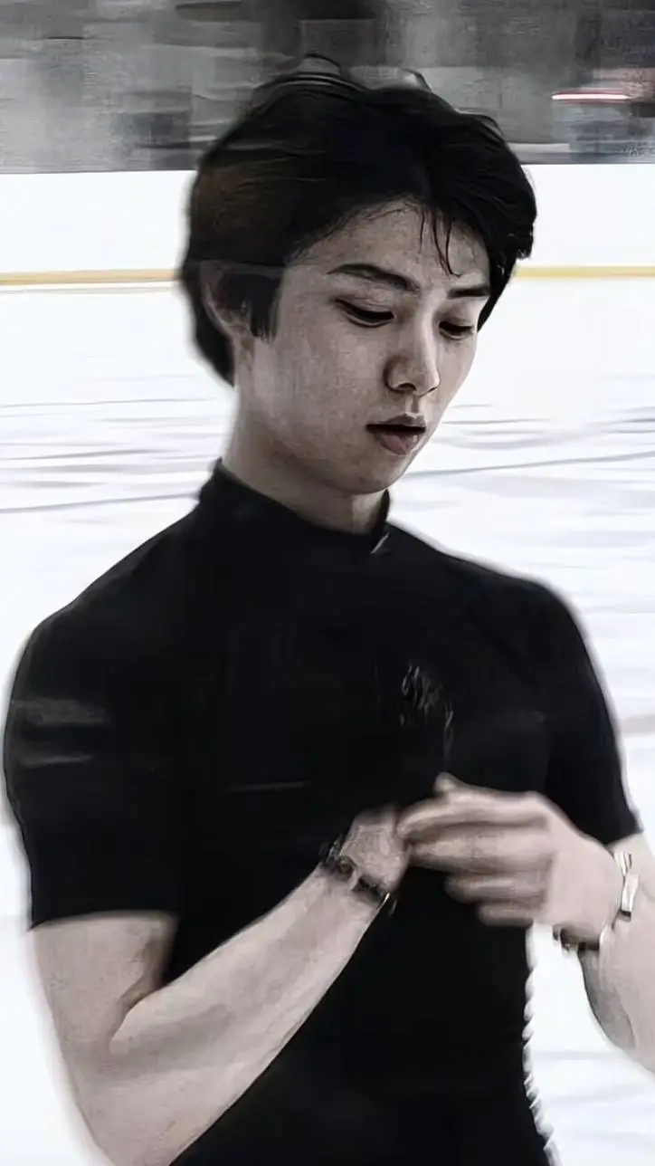 ai character: Yuzuru E to L background