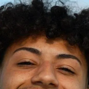 chat with ai character: Foltyn 