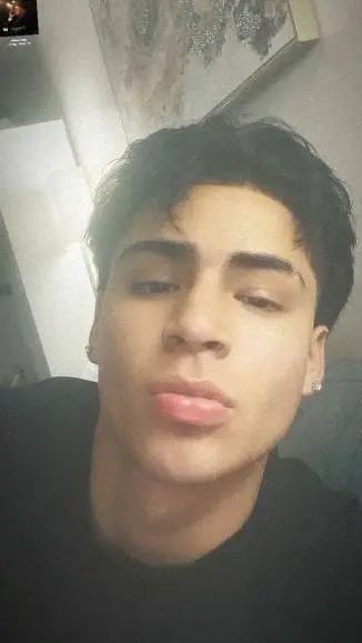 ai character: Noé background