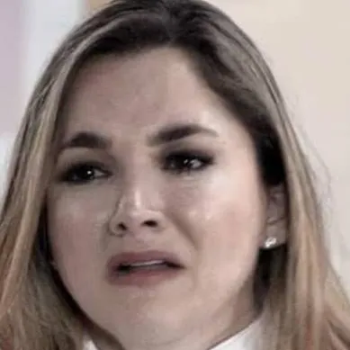 chat with ai character: jade castillo 