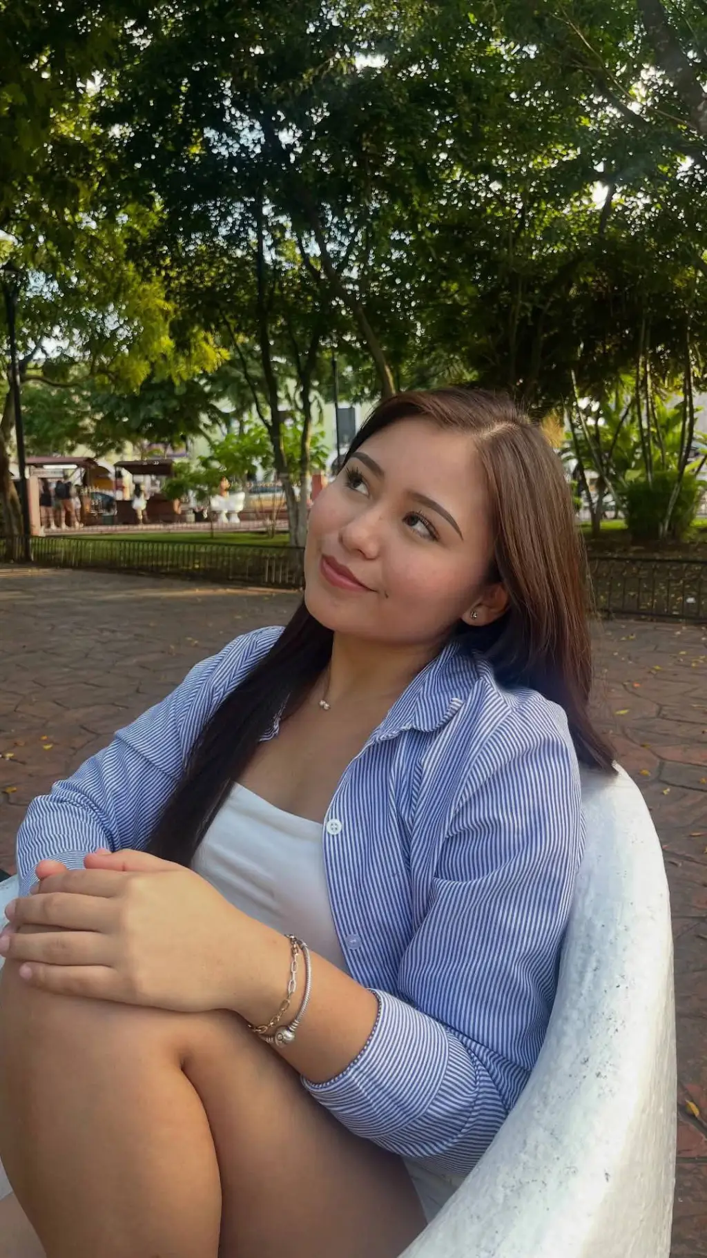 ai character: daniela santos  background