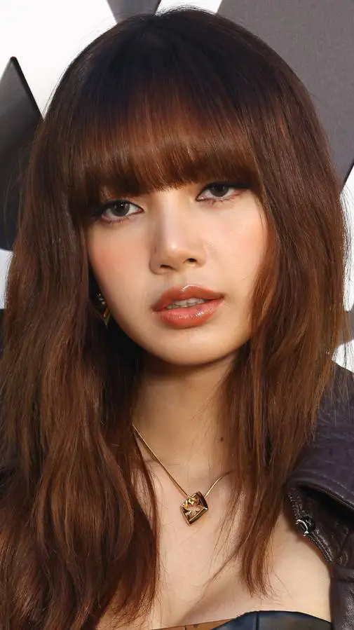 ai character: lisa background