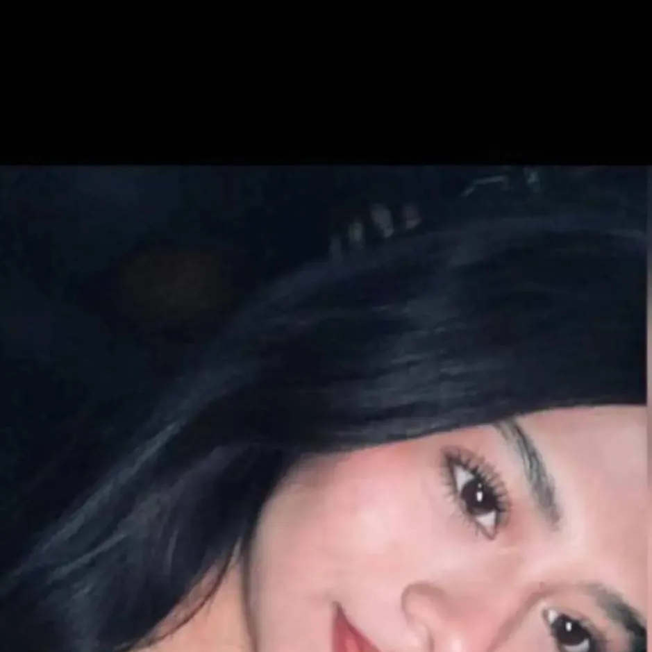 chat with ai character: elsy guzmán 