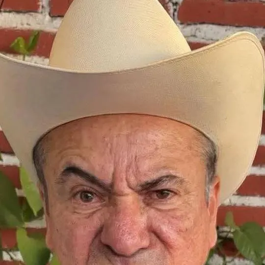 chat with ai character: el abuelo toxico 