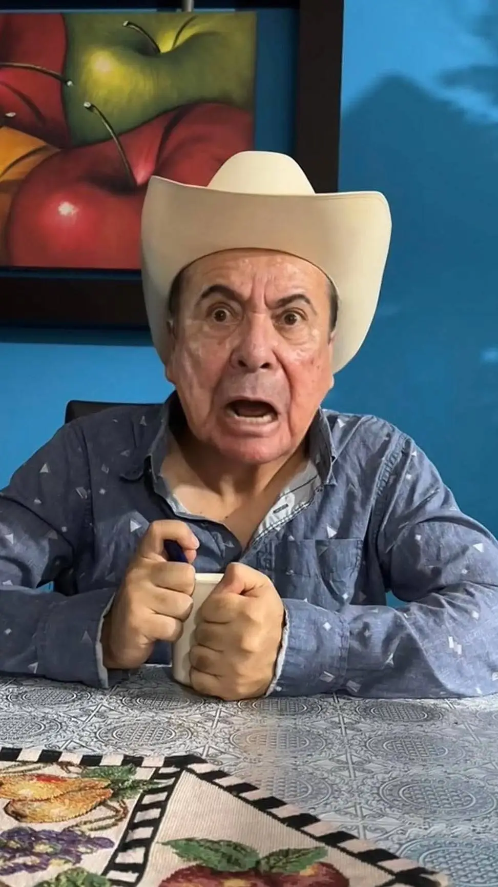 ai character: el abuelo toxico  background