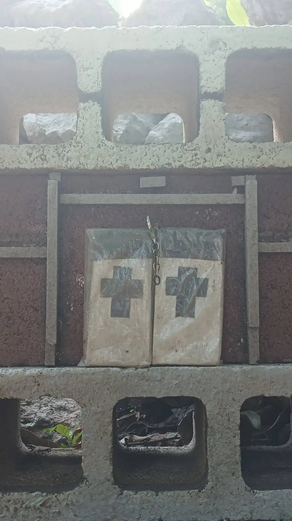 ai character: templo  background