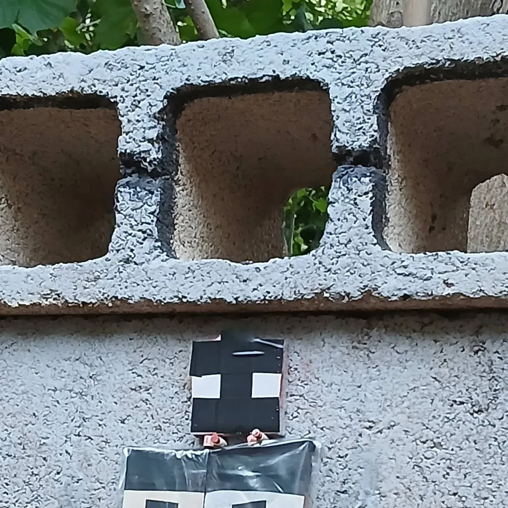 chat with ai character: iglesia