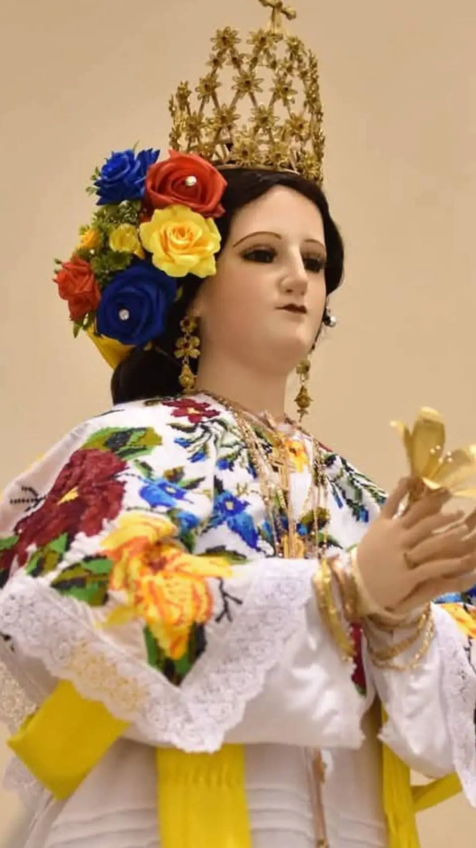 ai character: virgen  background