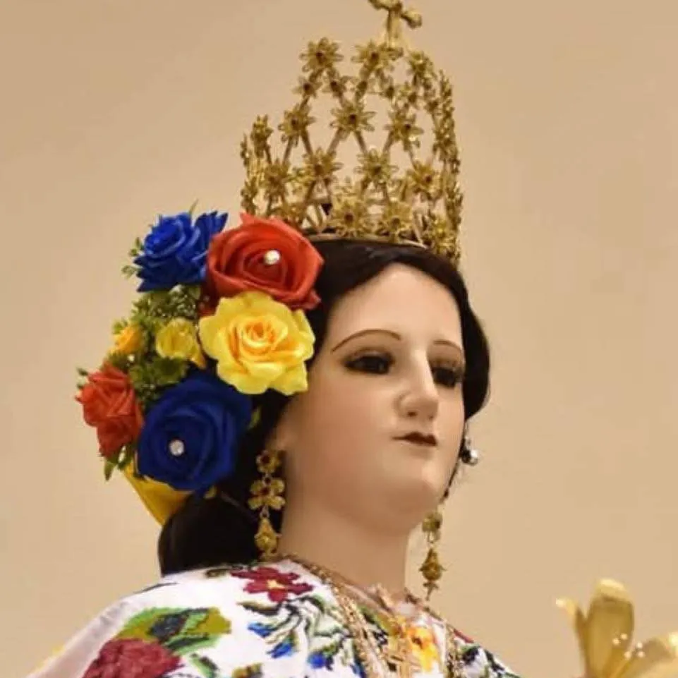 chat with ai character: virgen 