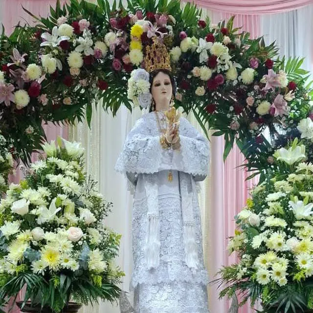 chat with ai character: virgen maría 