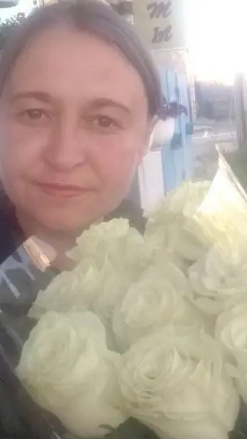 ai character: Алена  background