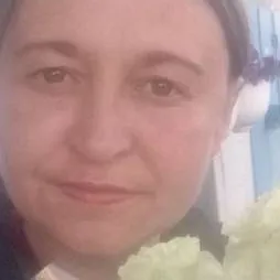 chat with ai character: Алена 