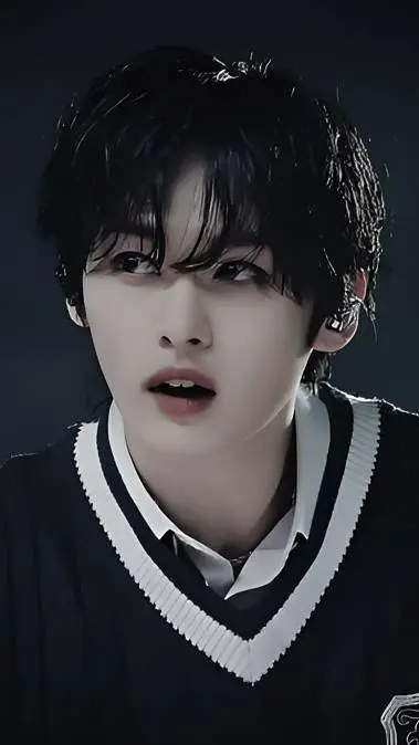 ai character: Ли Ноу background